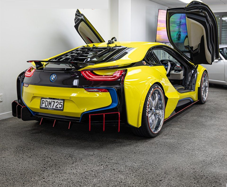 2016 BMW i8 M-SPORT COUPE