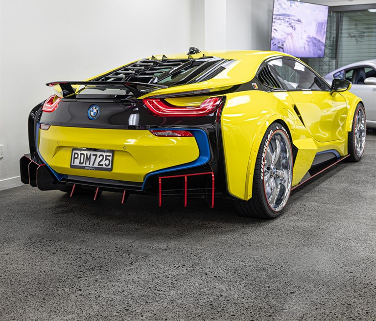 2016 BMW i8 M-SPORT COUPE