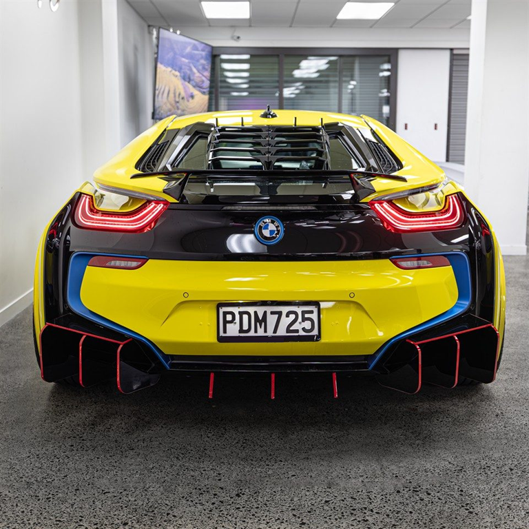 2016 BMW i8 M-SPORT COUPE