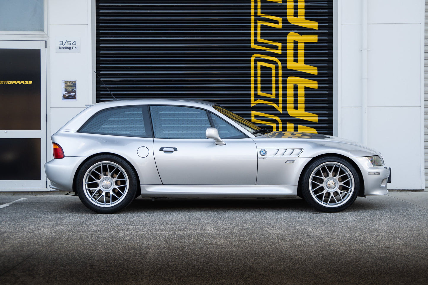 BMW Z3 Coupe ( Silver ) - WBACK51020LC99217