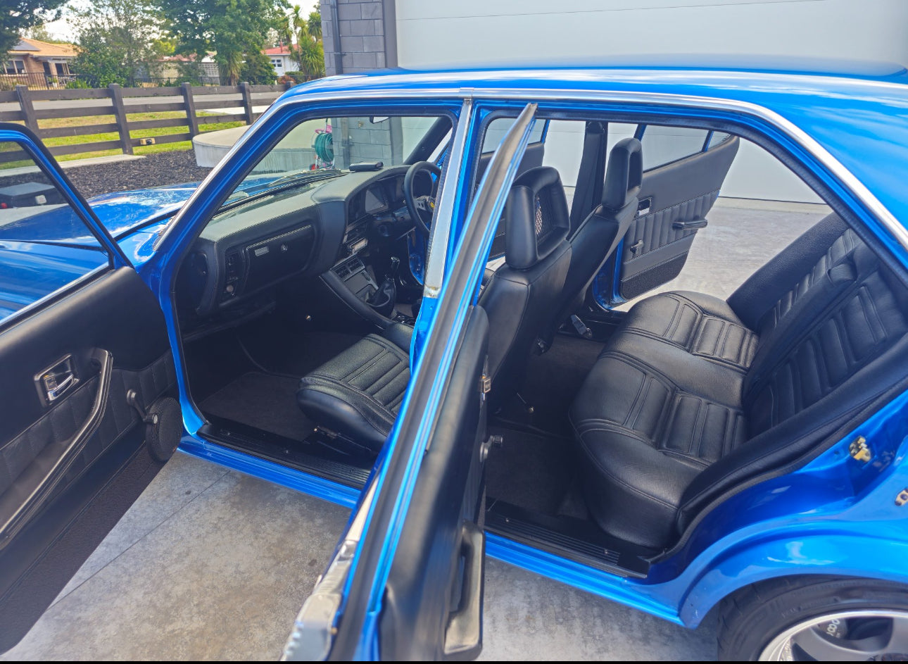1975 Mazda Rx4 Sedan Blue