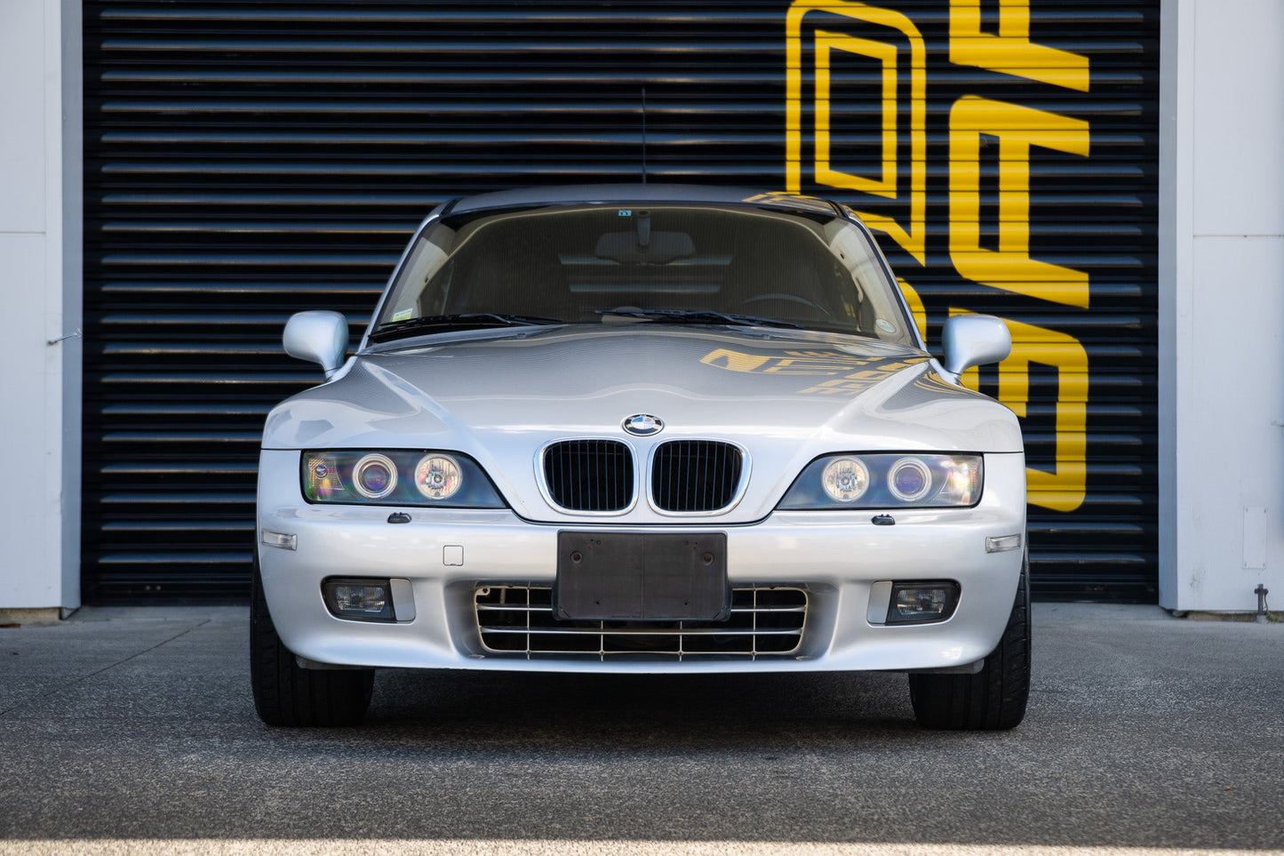 BMW Z3 Coupe ( Silver ) - WBACK51020LC99217
