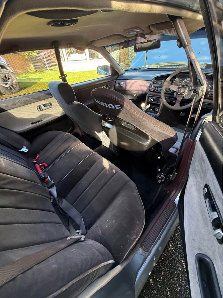 1992 Nissan Laurel
