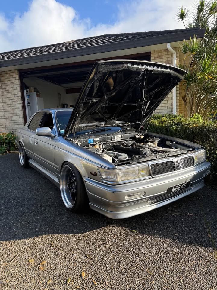 1992 Nissan Laurel