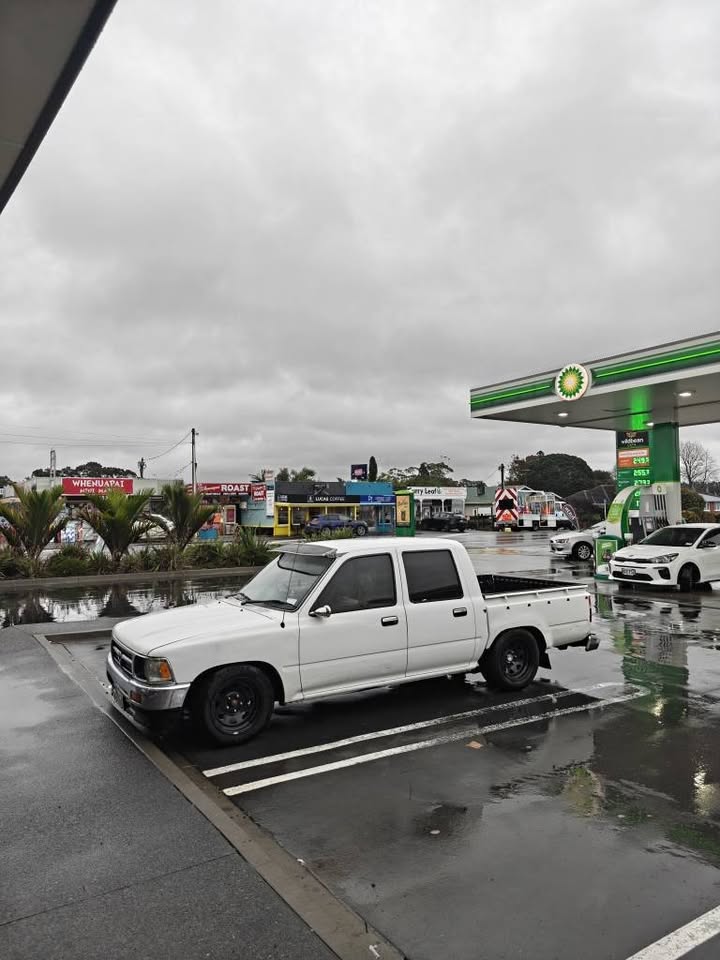 1998 Toyota Hilux RN85