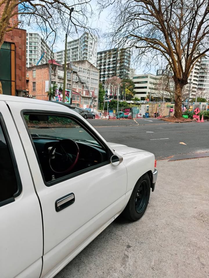 1998 Toyota Hilux RN85
