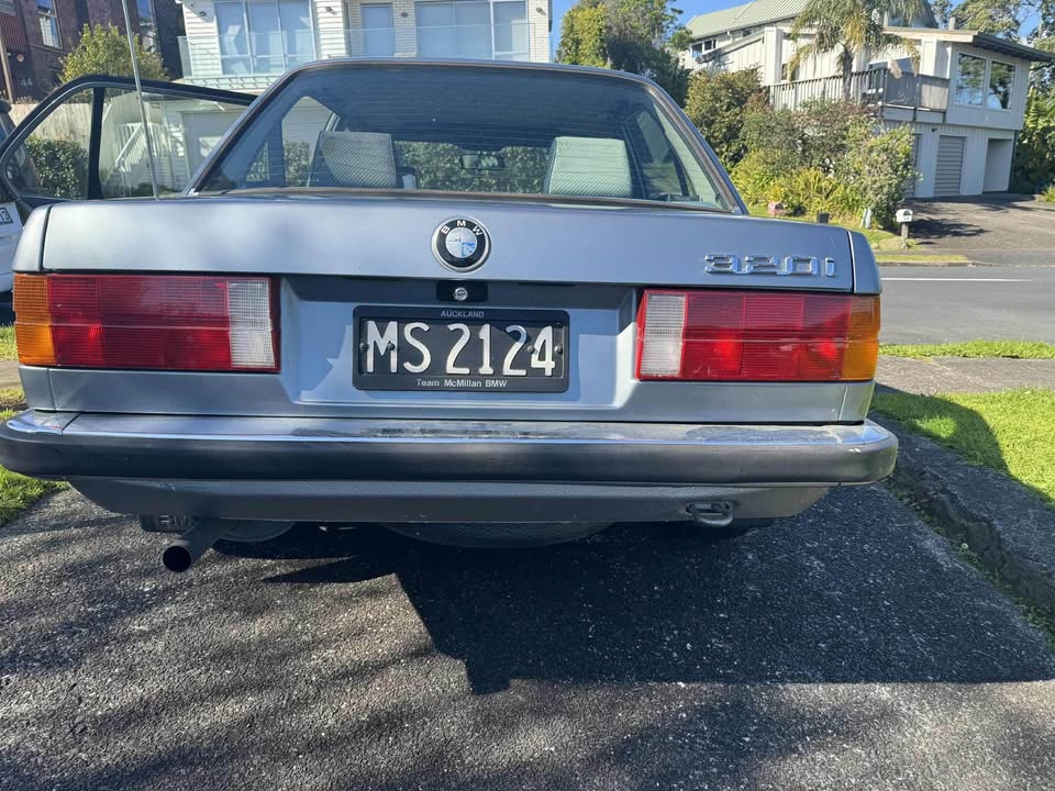 1986 BMW E30