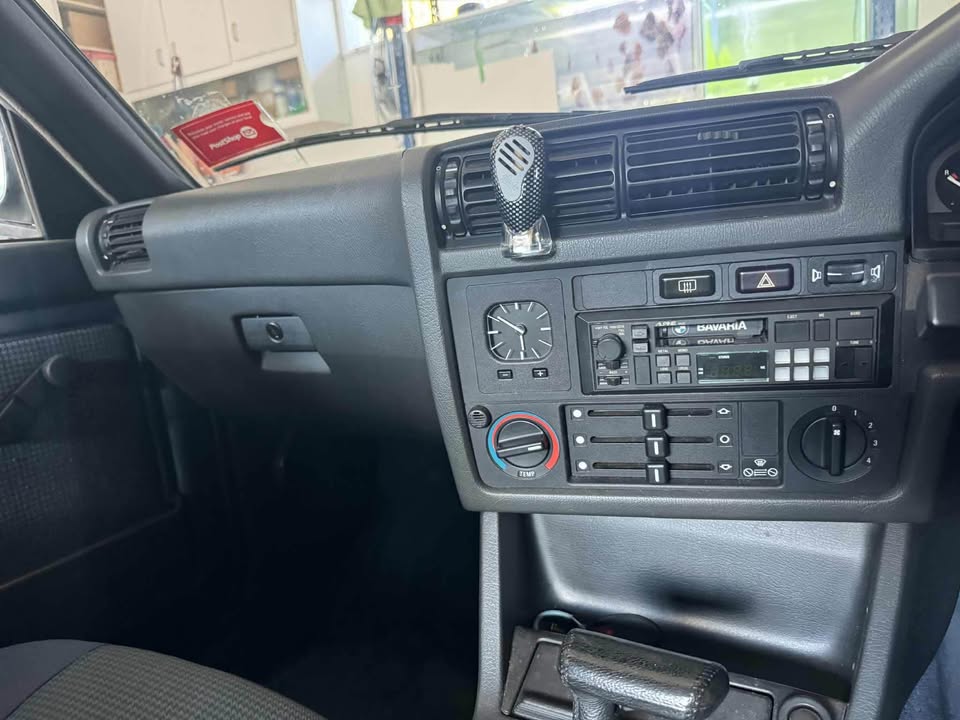 1986 BMW E30