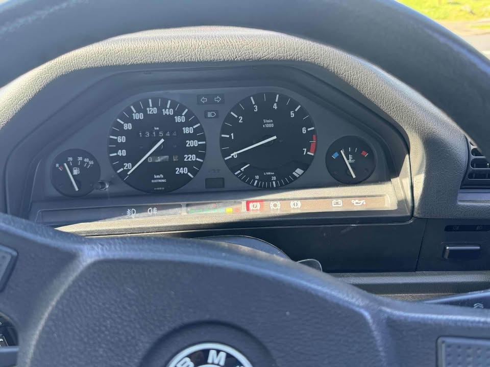 1986 BMW E30