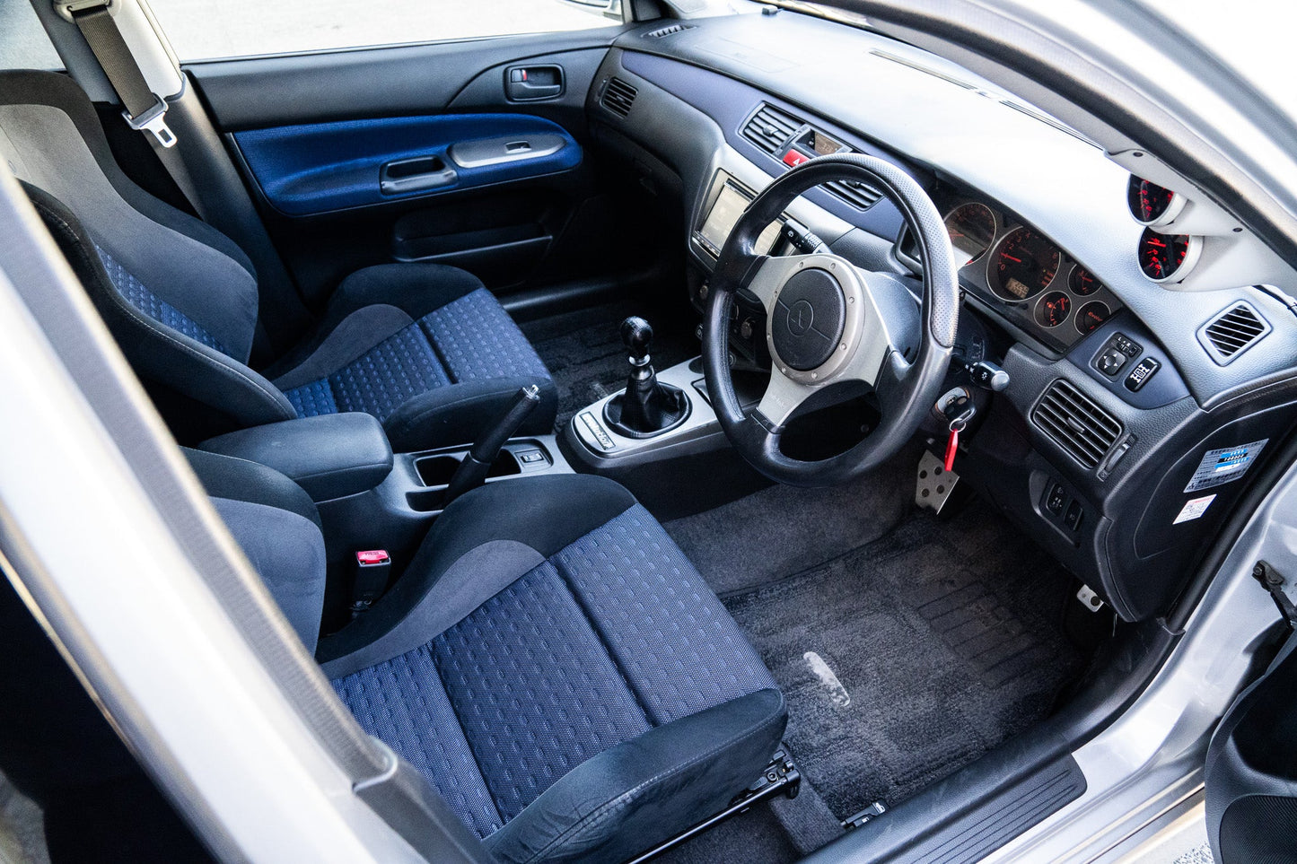 2003 Mitsubishi Lancer GSR EVO 8 HKS rebuild