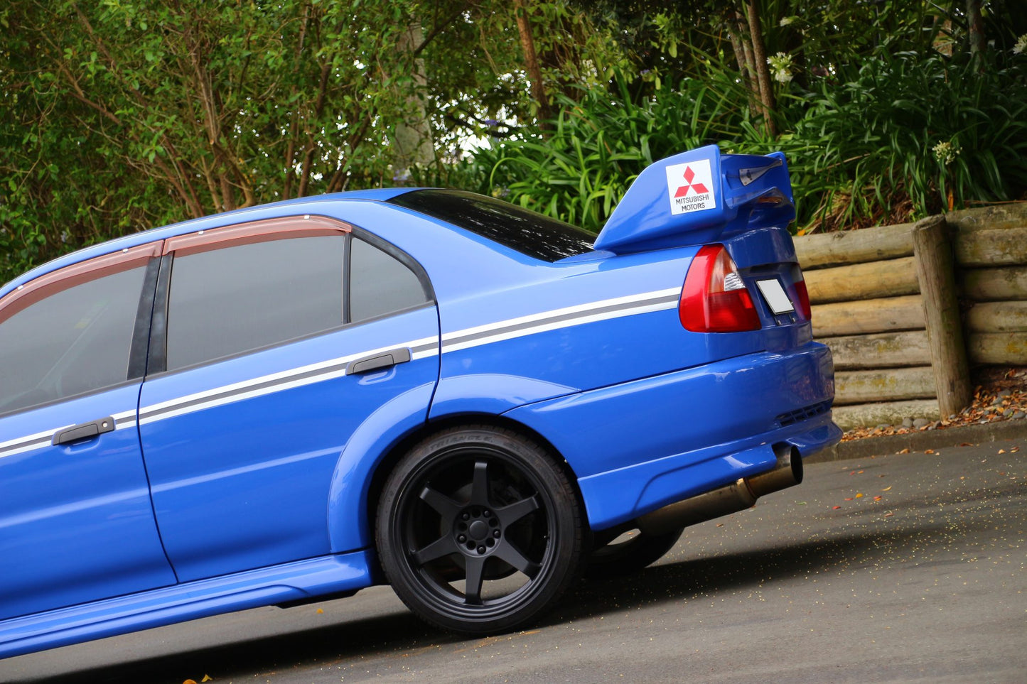 1999 Mitsubishi Lancer Evolution VI with TM 6.5 Trims