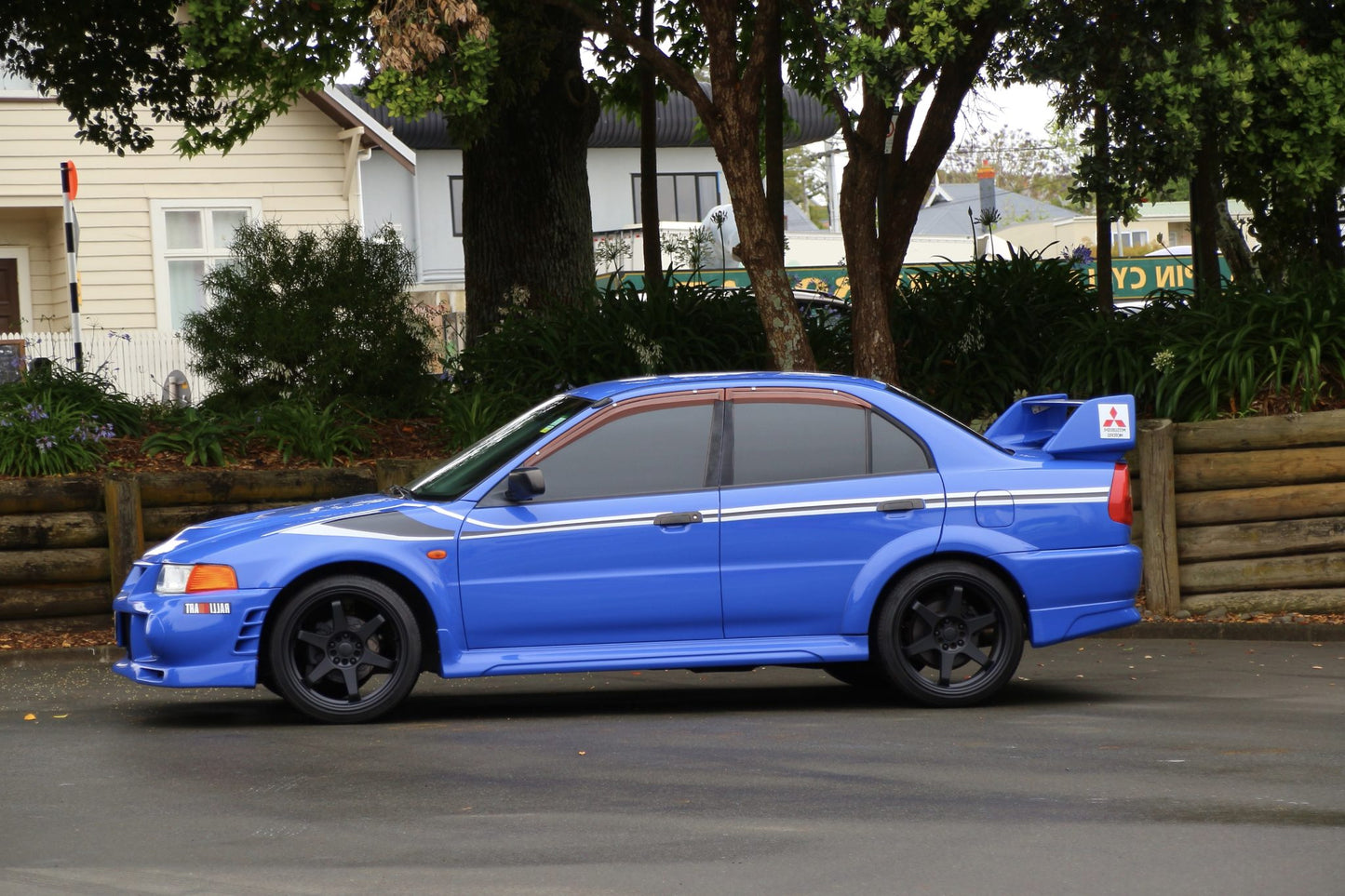 1999 Mitsubishi Lancer Evolution VI with TM 6.5 Trims