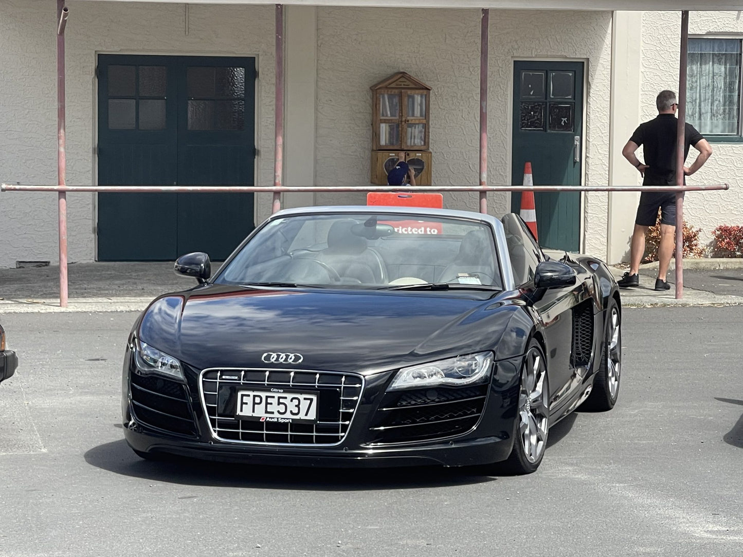 2010 Audi R8 Spyder R