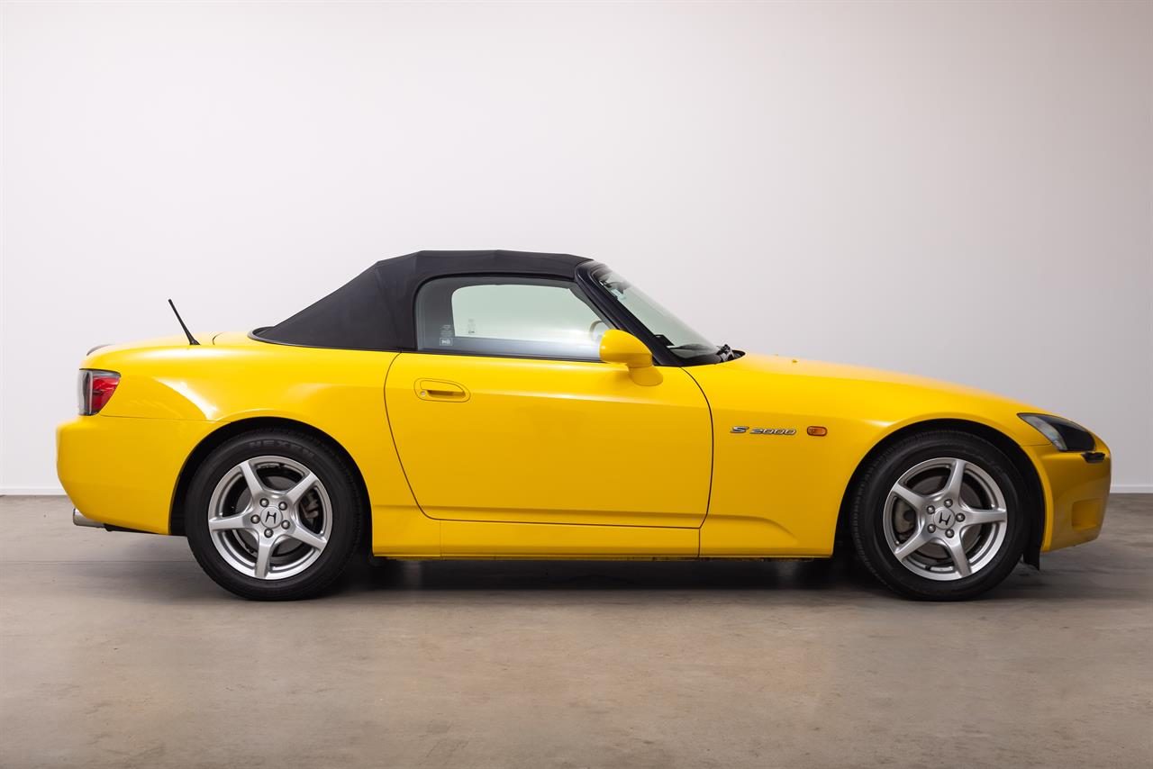 2001 Honda S2000 2.0 2D CONVERT 6M