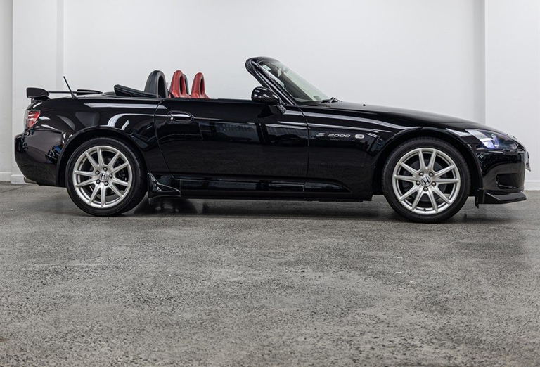 2000 Honda S2000 2.0 2D Convert 6M