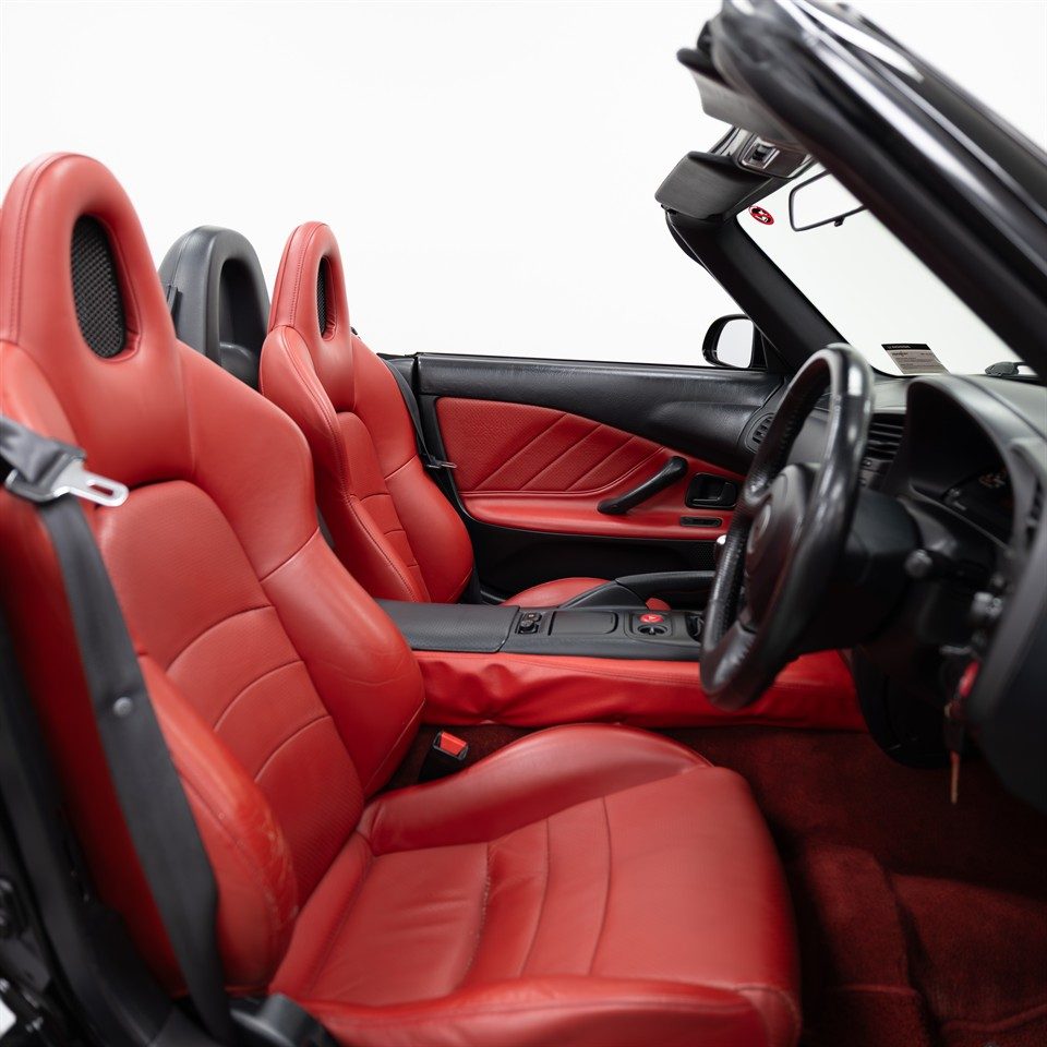 2000 Honda S2000 2.0 2D Convert 6M