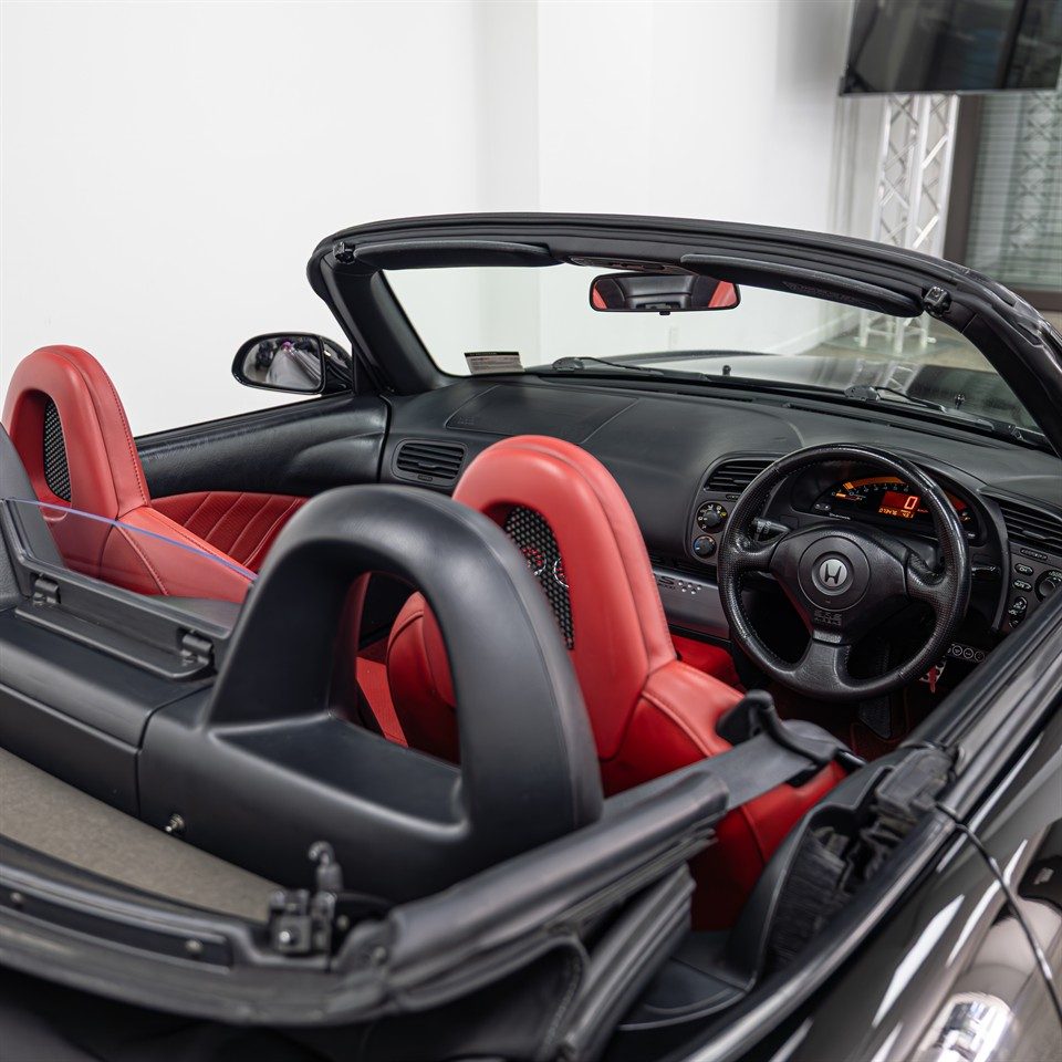 2000 Honda S2000 2.0 2D Convert 6M