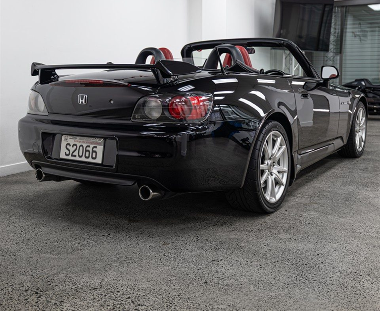 2000 Honda S2000 2.0 2D Convert 6M