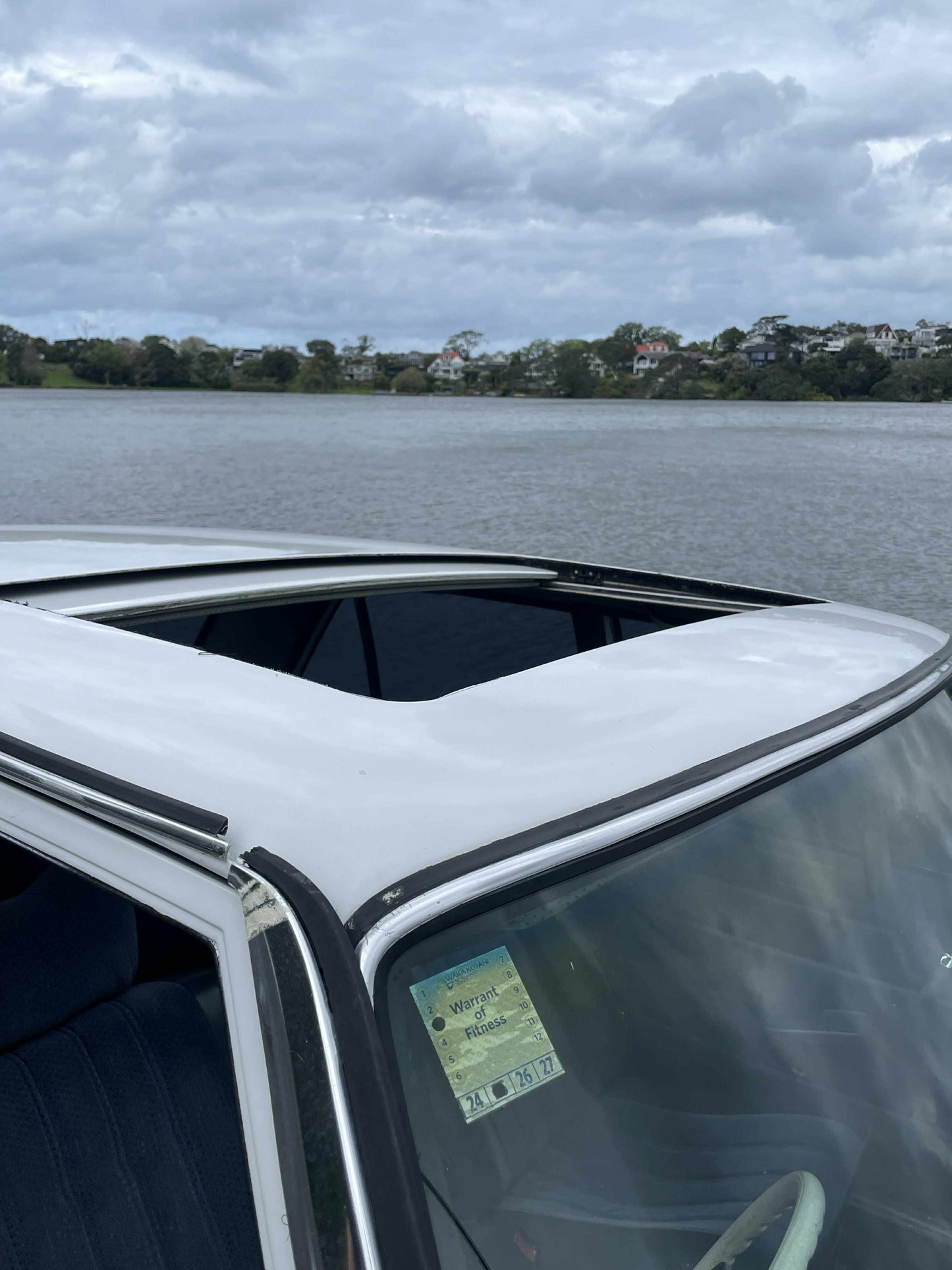 1976 Mercedes-Benz W115 230