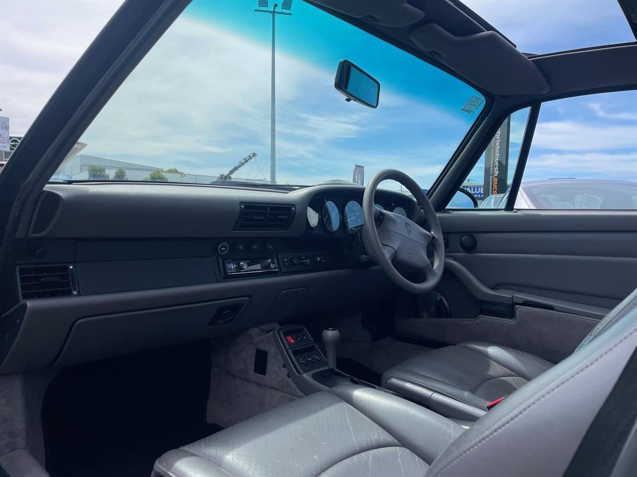 1995 Porsche 911 993 Carrera Coupe