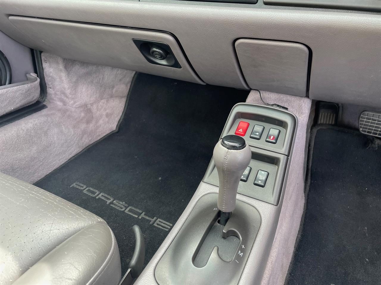 1995 Porsche 911 993 Carrera Coupe