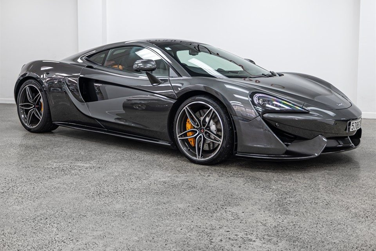 2017 McLaren 570GT