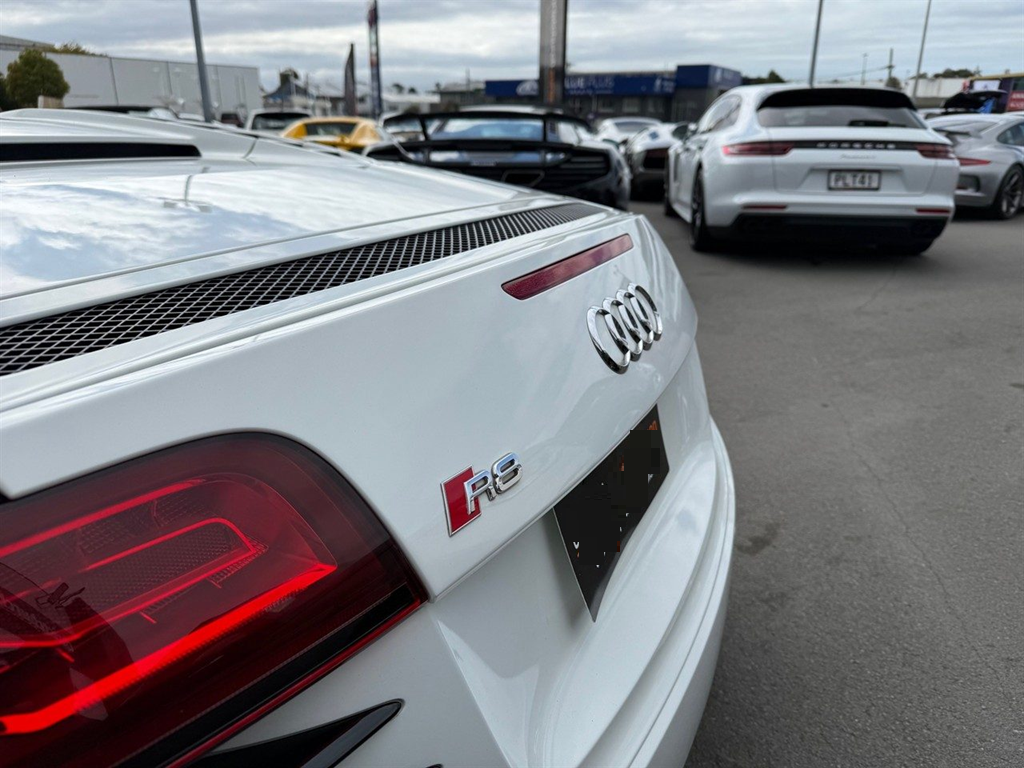 2015 Audi R8 4.2 V8 FSI Spyder S-Tronic Quattro