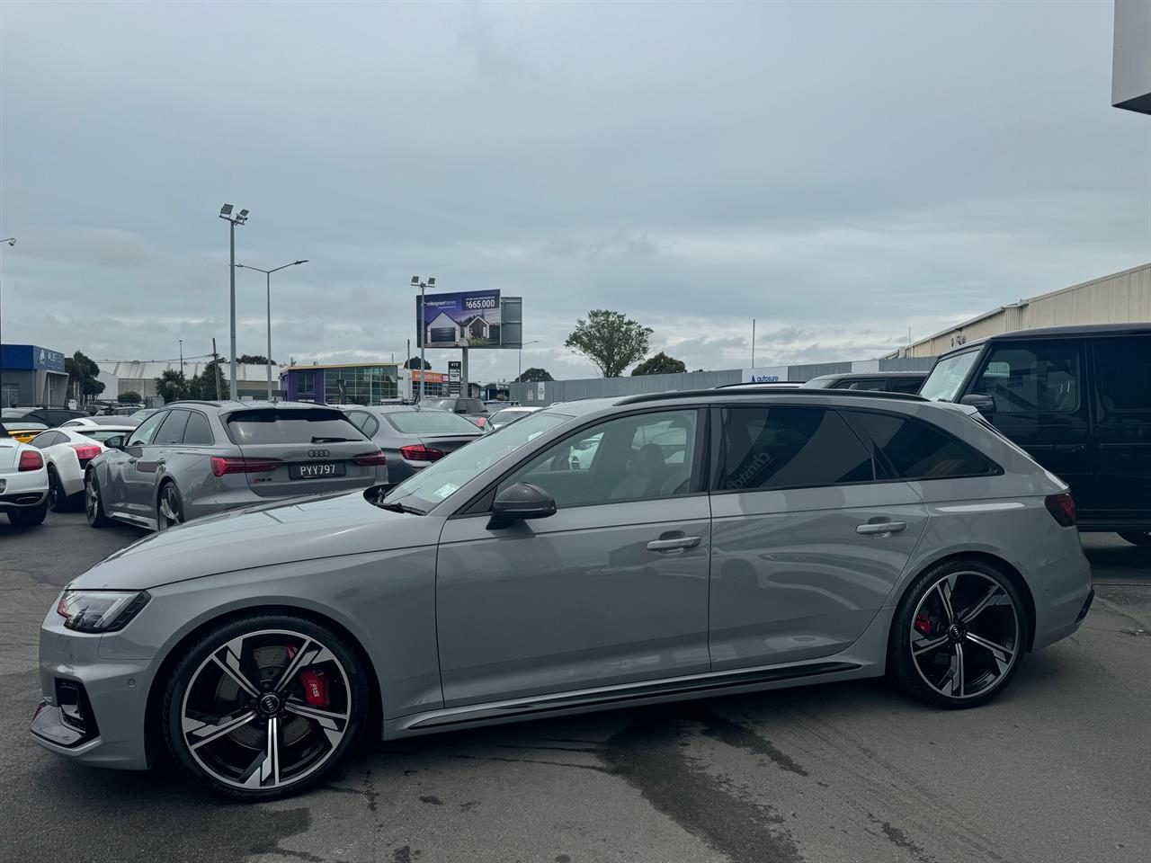 2019 Audi RS4 Quattro 2.9T New Shape Avant