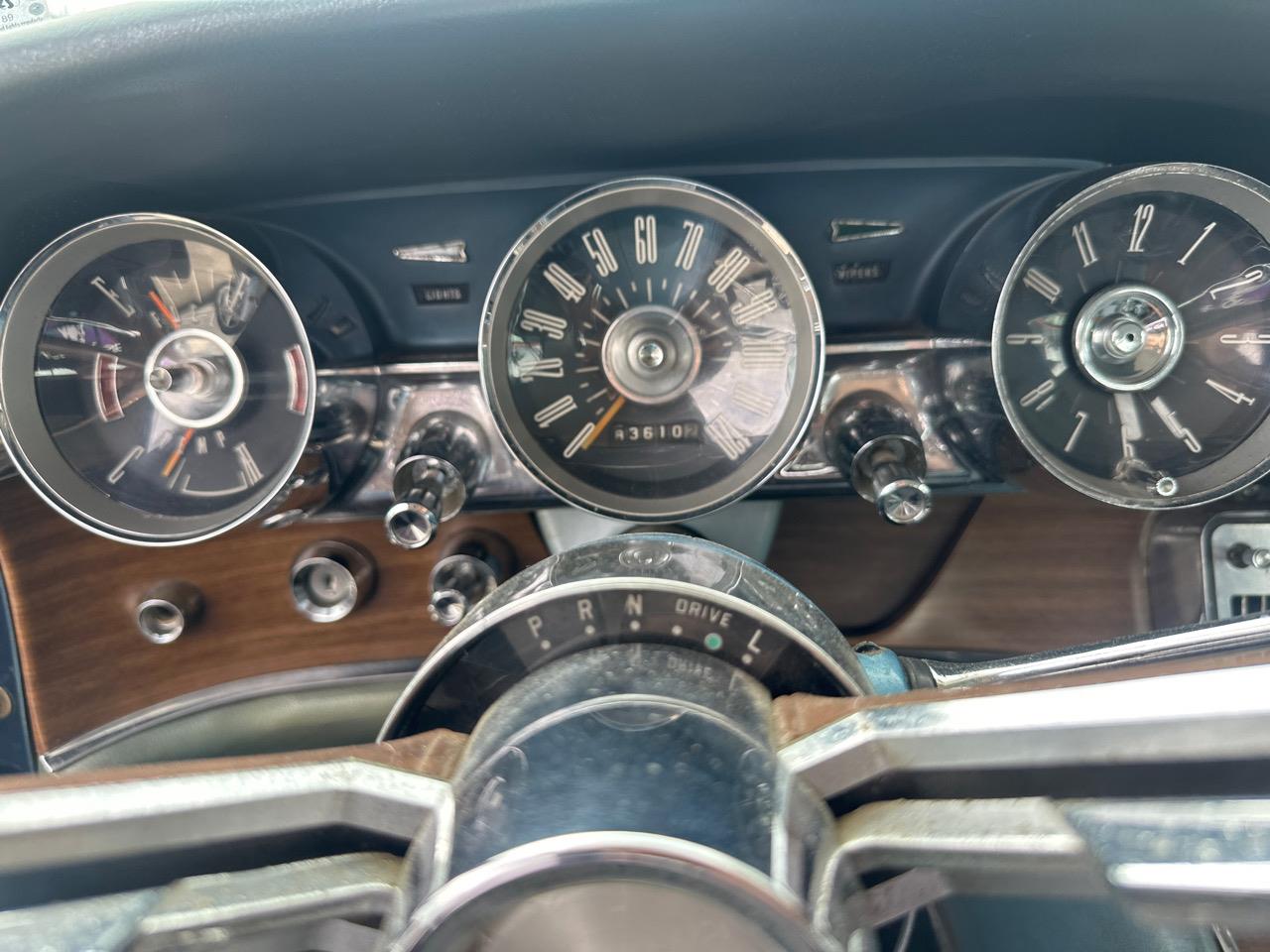 1963 Ford Thunderbird