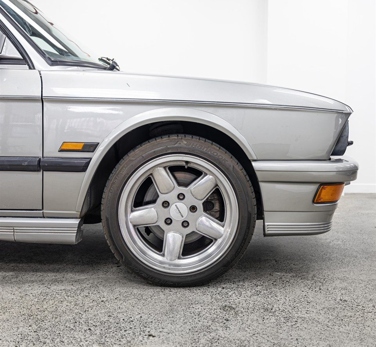 1987 BMW  E28 M535i