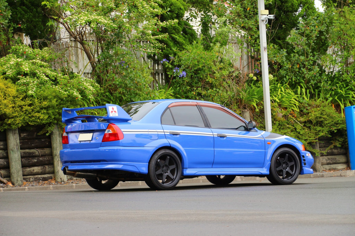1999 Mitsubishi Lancer Evolution VI with TM 6.5 Trims