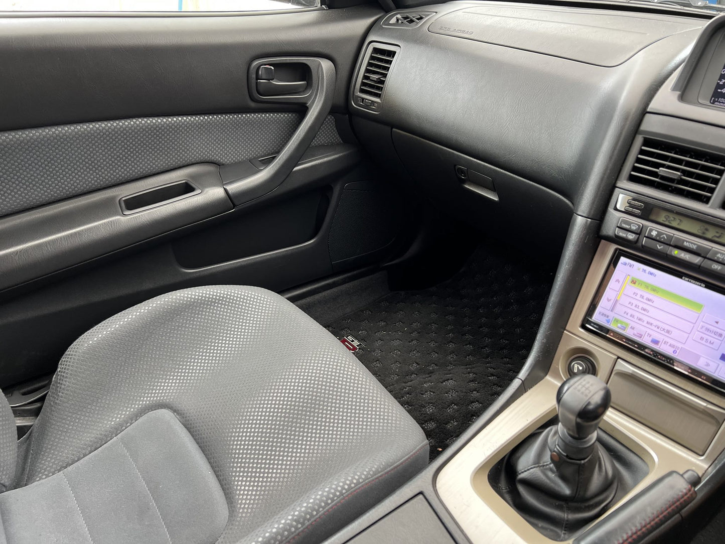 2000 Nissan Skyline GTR R34 - Black