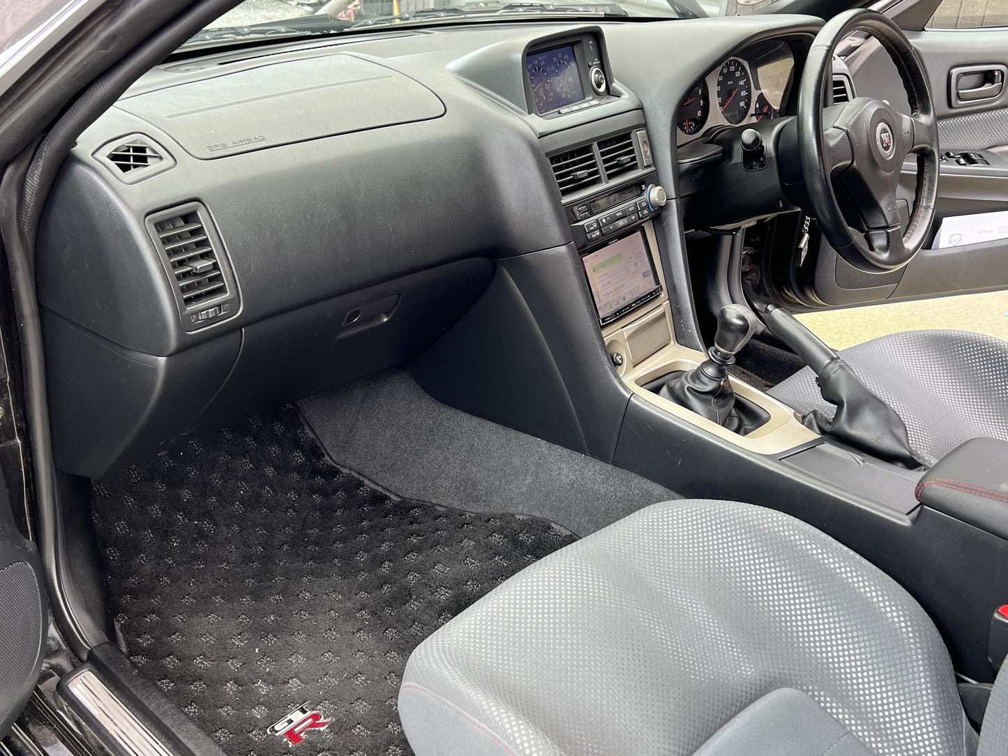 2000 Nissan Skyline GTR R34 - Black