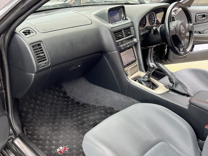 2000 Nissan Skyline GTR R34 - Black