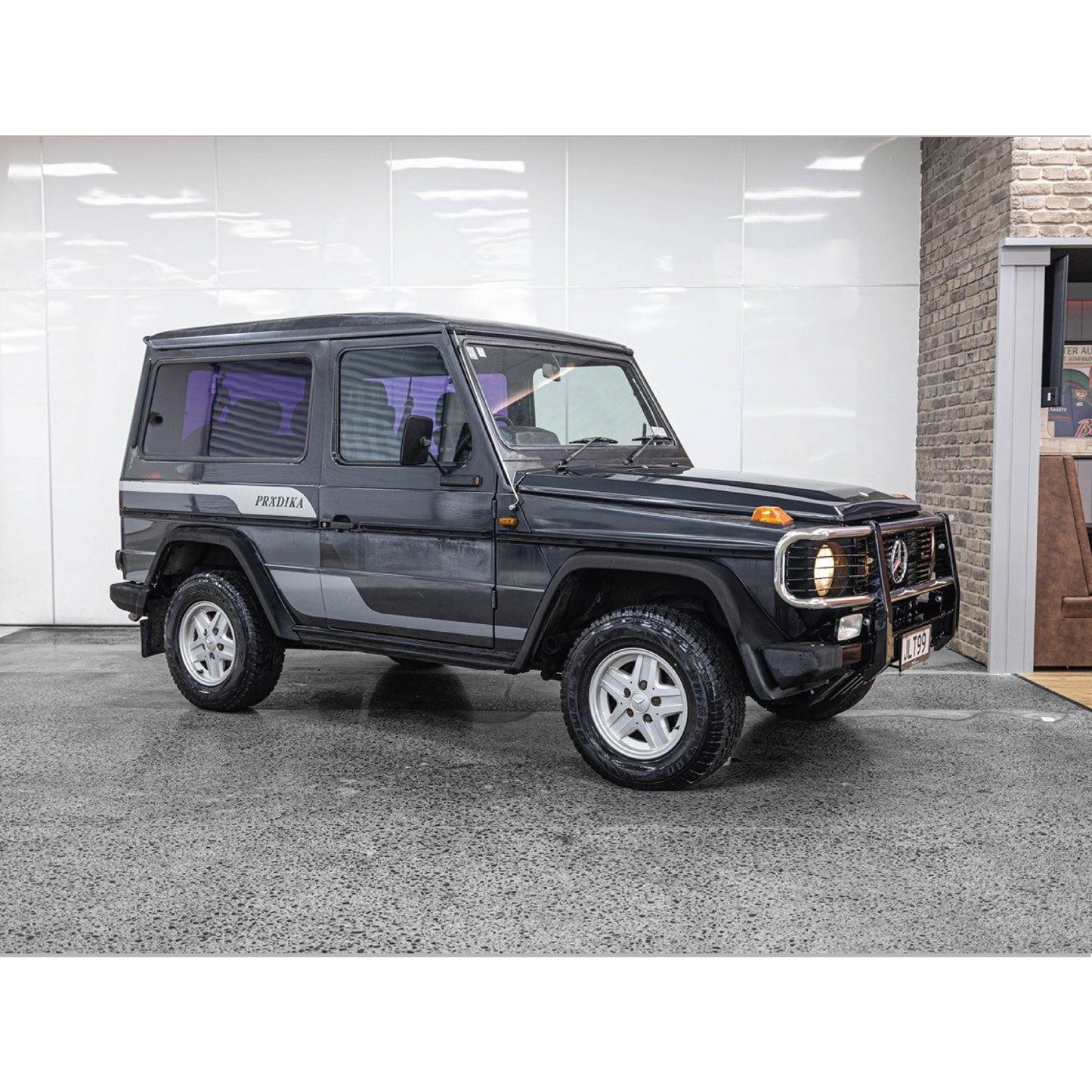 1990 Mercedes-Benz 230 GE