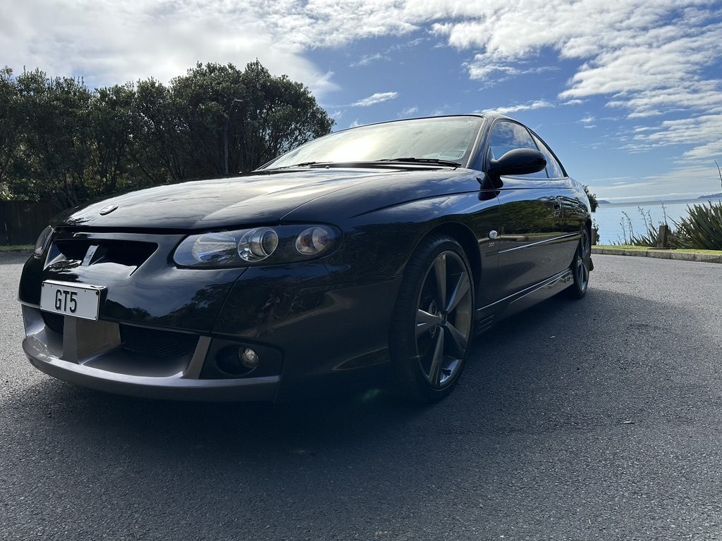 2002 Holden HSV GTS