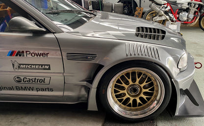 BMW M3 CSL E46