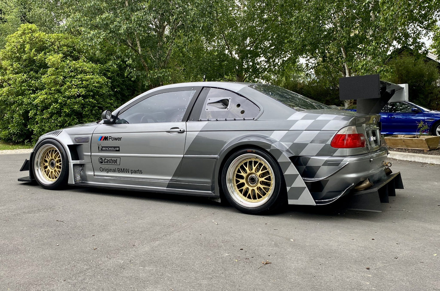 BMW M3 CSL E46