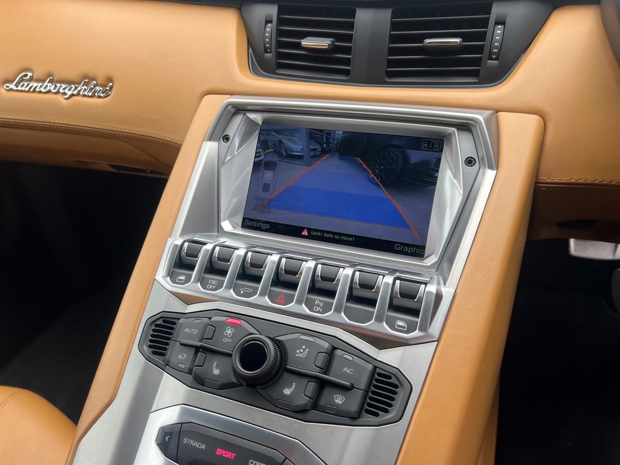 2012 Lamborghini Aventador LP700-4