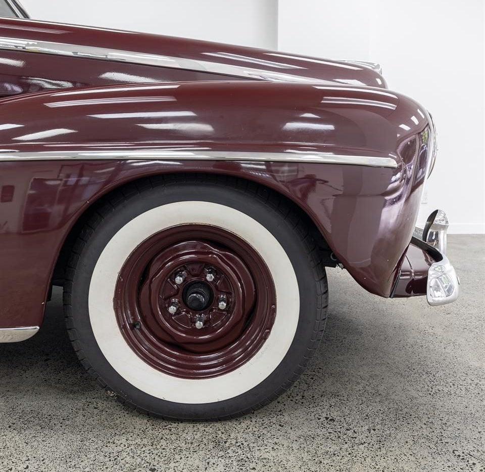 1947 Ford V8 Super Deluxe