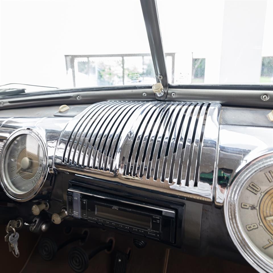 1947 Ford V8 Super Deluxe