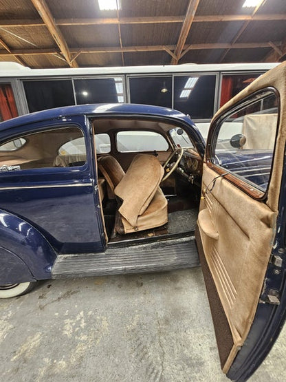 1939 Ford Deluxe Sloper