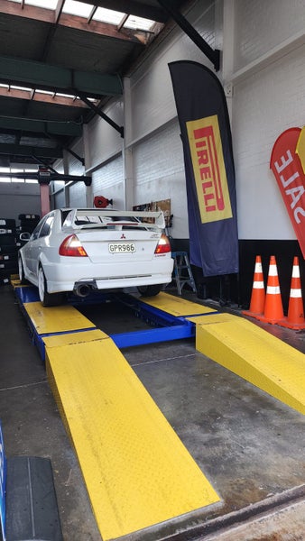 2000 Mitsubishi Lancer Evo 6.5 Tommi Makinen