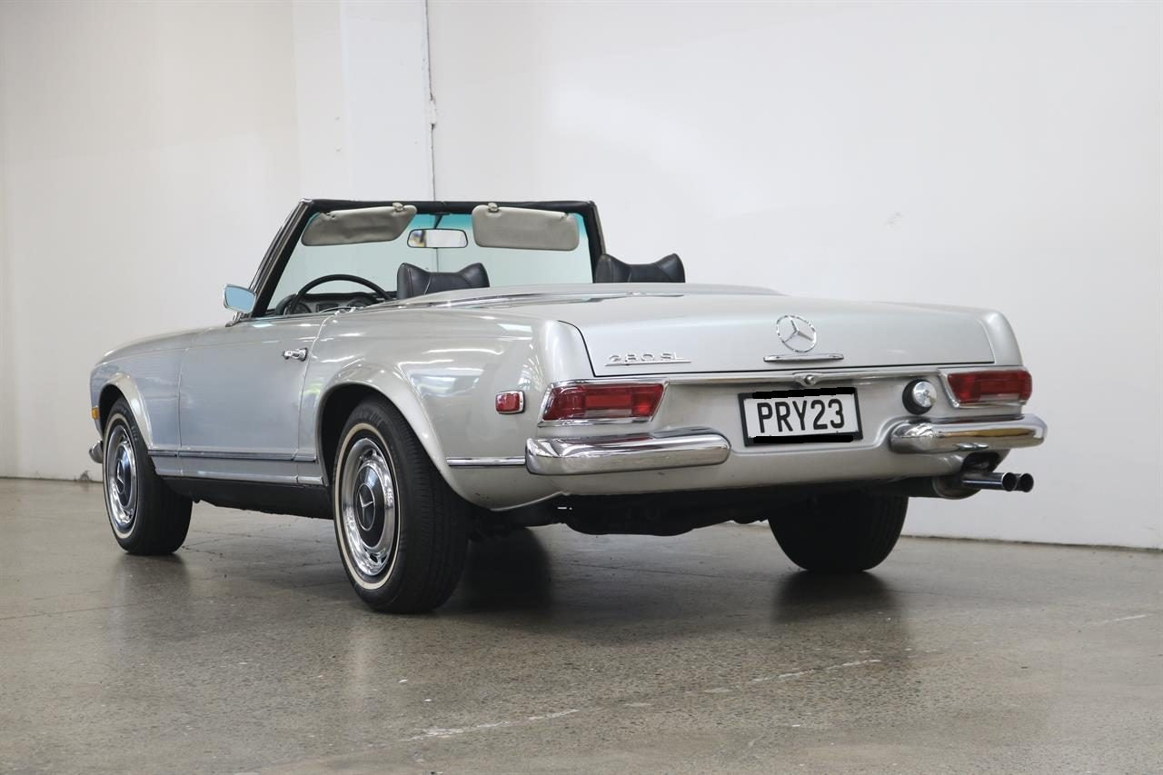 1969 Mercedes-Benz 280 SL