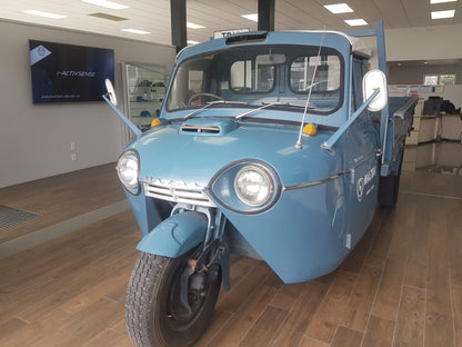 1968 Mazda T2000 3 wheel truck