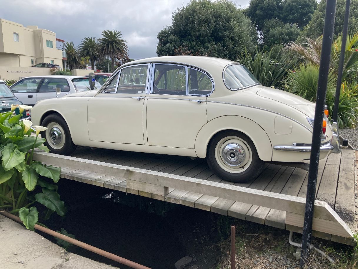 1969 Jaguar MK2