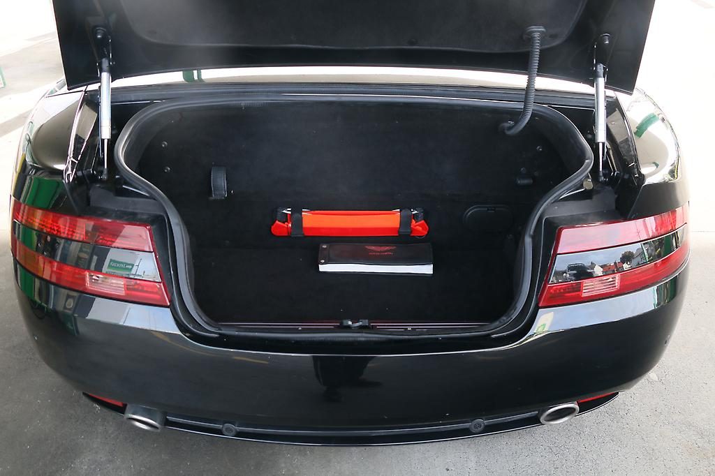 2009 Aston Martin DB9 Volante 6.0