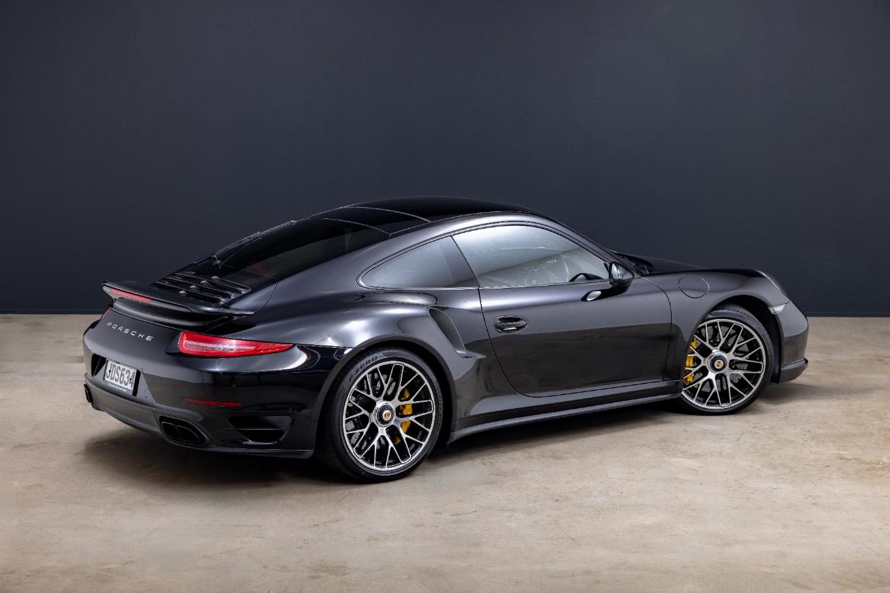 2015 Porsche 911 TURBO S 3.8P/4WD/7AT/