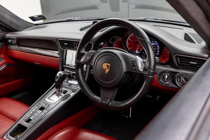 2015 Porsche 911 TURBO S 3.8P/4WD/7AT/