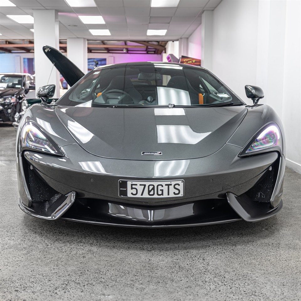 2017 McLaren 570GT